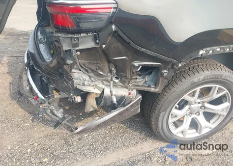 2022 Jeep Wagoneer Series Ii 4X4 from USA, damaged, VIN 1C4SJVBT6NS113960